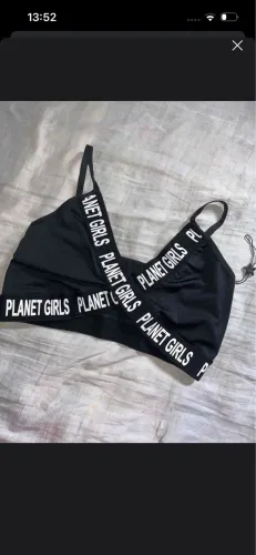 Cropped Planet Girls