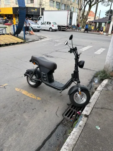 Scooter elétrica 