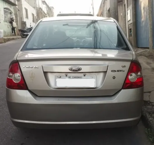 Ford Fiesta Sed. 1.6 8V Flex 4P 2009