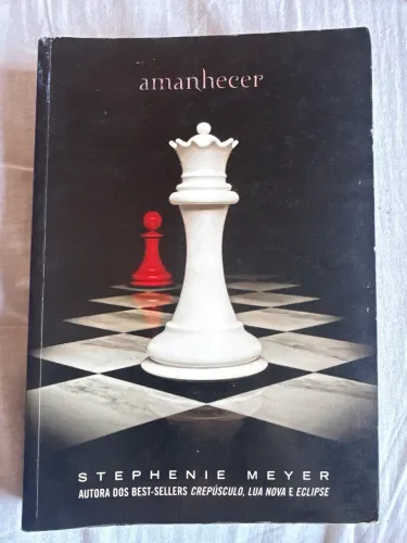 Livro AMANHECER de Stephanie
