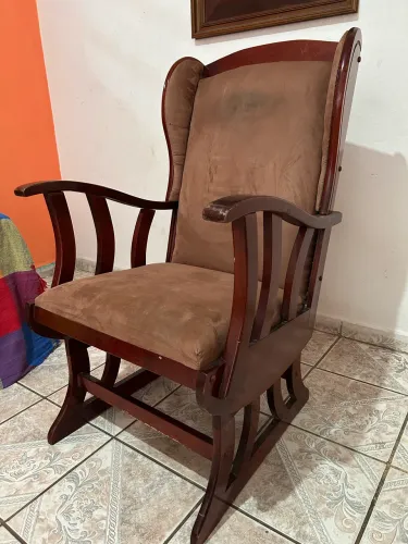  Cadeira de Balanço Vintage