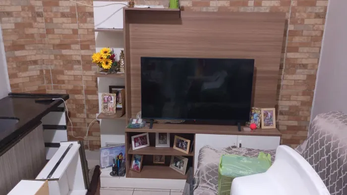 Rack com painel para sala