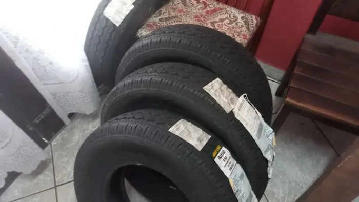 Pneus 185 R14C