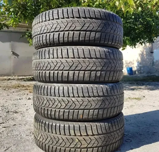 Pneus 215 55 17 