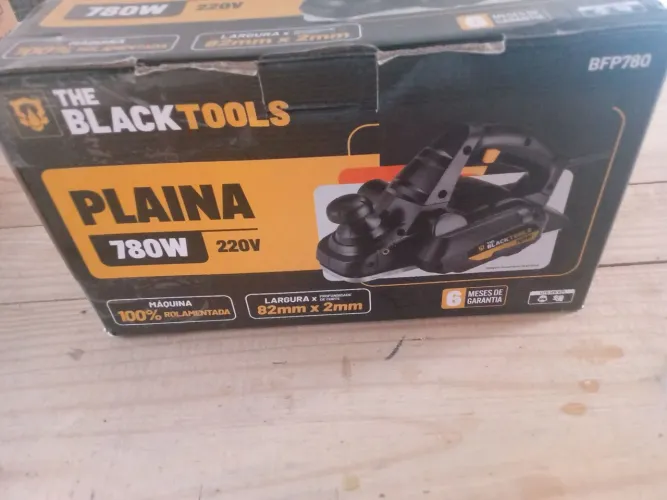 Plaina Black Tools 780 V 220 Wats em estado de nova