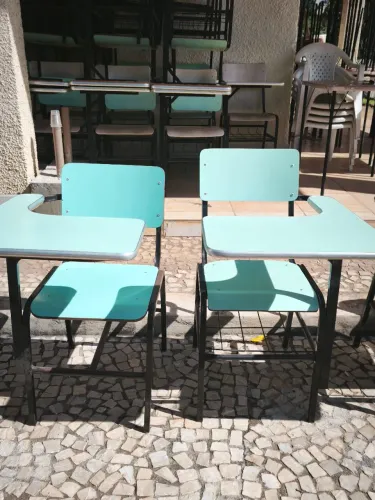 Carteiras Escolares Universitárias com Prancheta (Lote 29 un.)