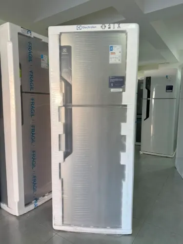 Geladeira Electrolux Frost Free com AutoSense 481L Duplex Inox Look (TF71S) nova<br>