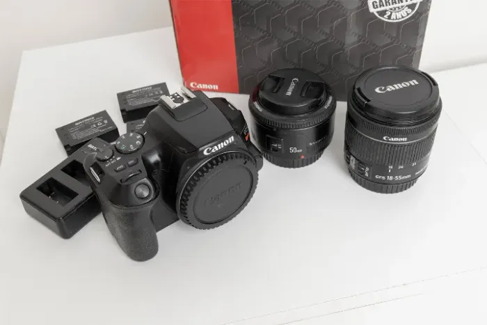 Kit Canon EOS Rebel SL3 + Lente 50mm + Lente 18-55mm