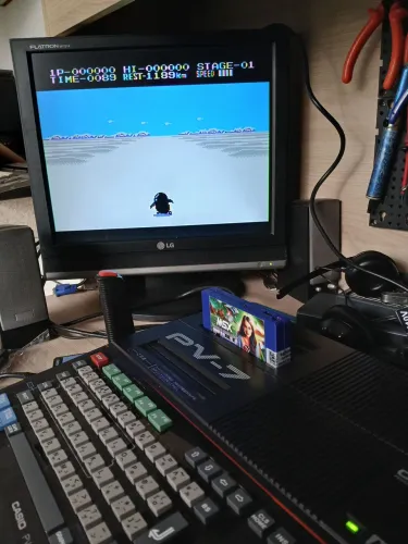 MSX CASIO PV-7 com expansão KB7