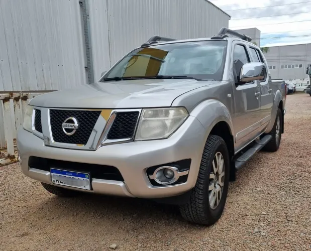 Nissan Frontier SL CD 4X4 2.5tb Diesel AUT 2014