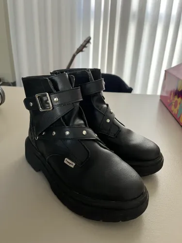 Coturno/ bota pampili 32