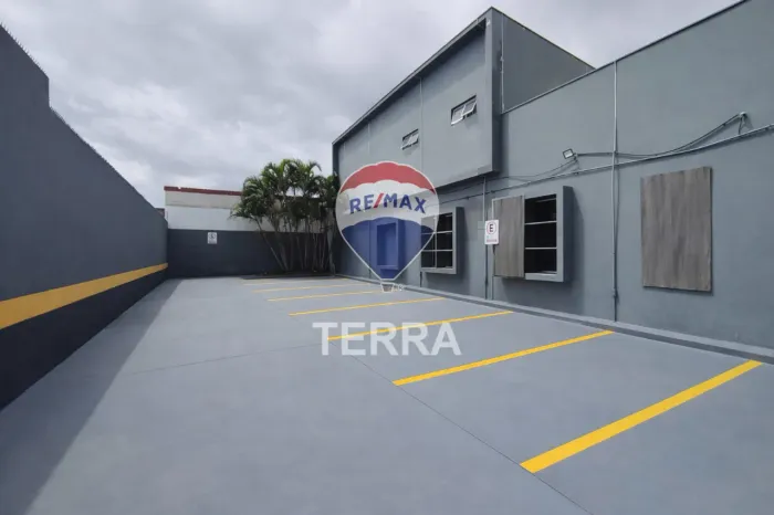 Loja de rua para locação em Limão, 345m²