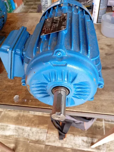 Motor trifásico Weg 220/380v 3cv