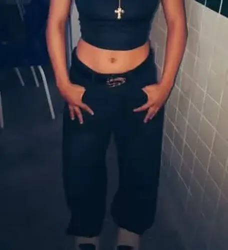 calça baggy preta feminina