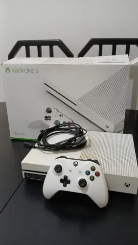 Xbox One S