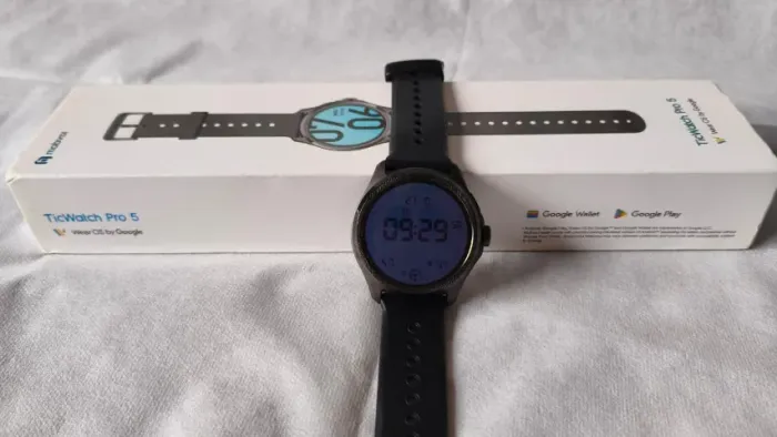 Smartwatch TicWatch Pro 5 | AMOLED, GPS, NFC e Wear OS