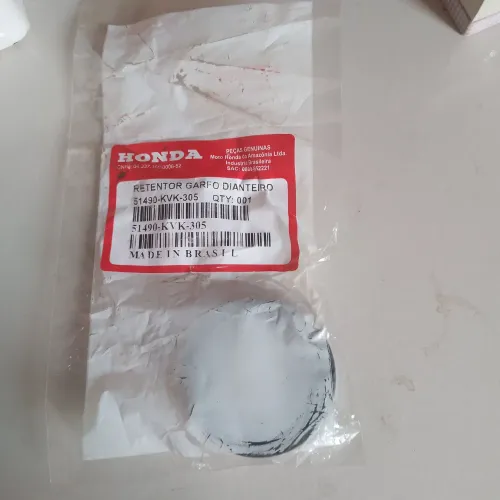 Retentor bengala Original moto Honda peça genuína.