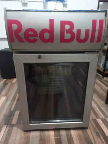 Frigobar redbull