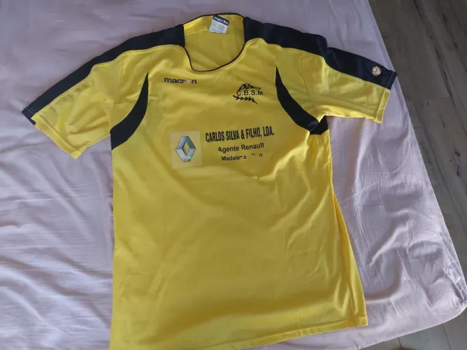 Camisa do Clube Boavista Sao Mateus-Portugal marca Macron tamanho L