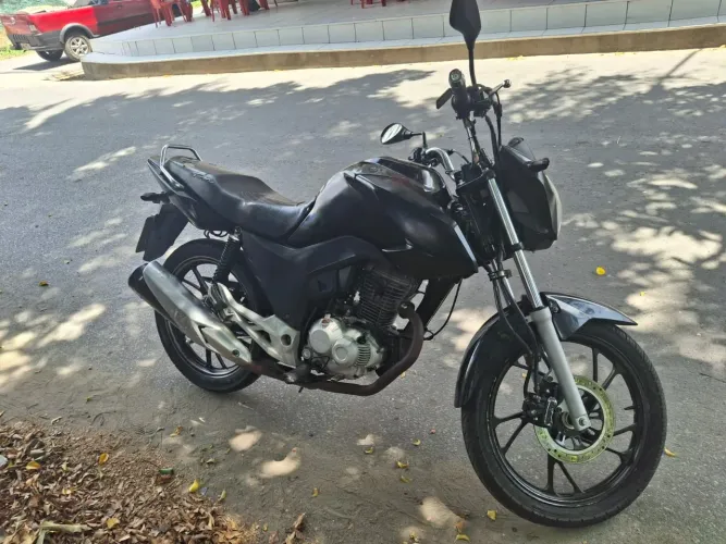 Moto a venda