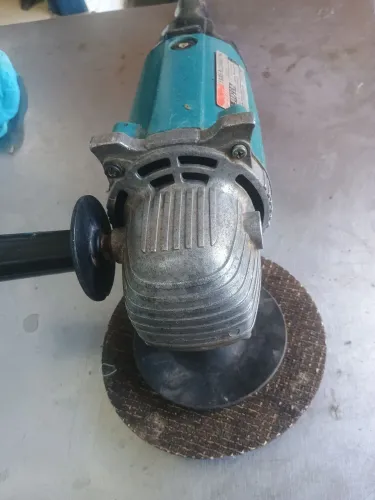Makita Esmerilhadeira 7 polegadas