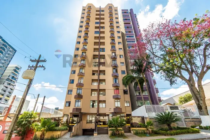 Apartamento para Alugar com 2 quartos, 1 vaga de carro, semi mobiliado, Curitiba