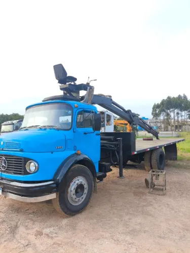 caminhão 1113 mb munck garra