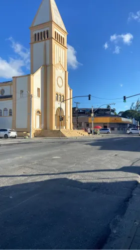Lojão na Av Dr José Rufino, com 256 m2 Útil.