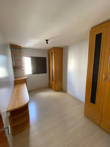 Vendo Apartamento no prédio Residencial Praia Grande 3/4 no Jardim Goiás - Goiânia - GO