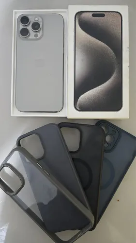 iPhone 15 pro Max 256gigas titânico 