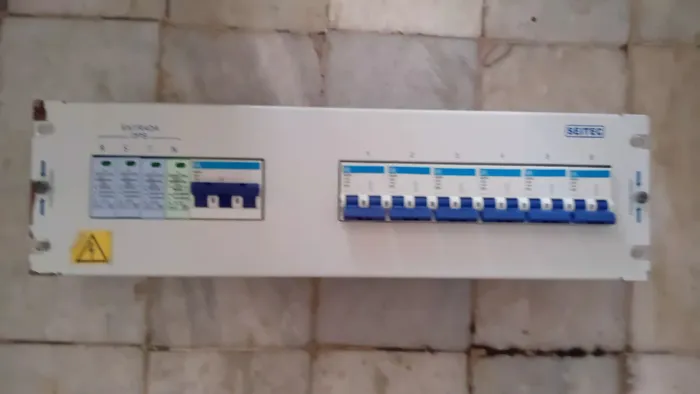 PAINEL ELÉTRICO