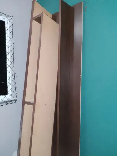 VENDE-SE RACK DE SALA (Madeira legítima)
