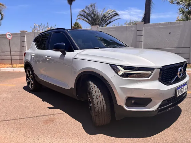 Volvo XC40 XC 40 T-5 Híbrido R-design 1.5 262cv FWD 2021