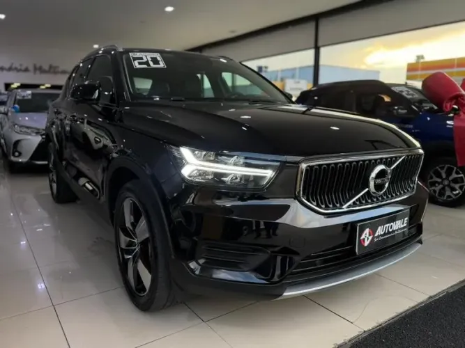 Volvo XC40 XC 40 T-4 Momentum 2.0 190cv FW 2020
