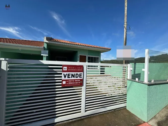 Casa Geminada à venda no Centro de Antônio Carlos Loteamento São Carlos
