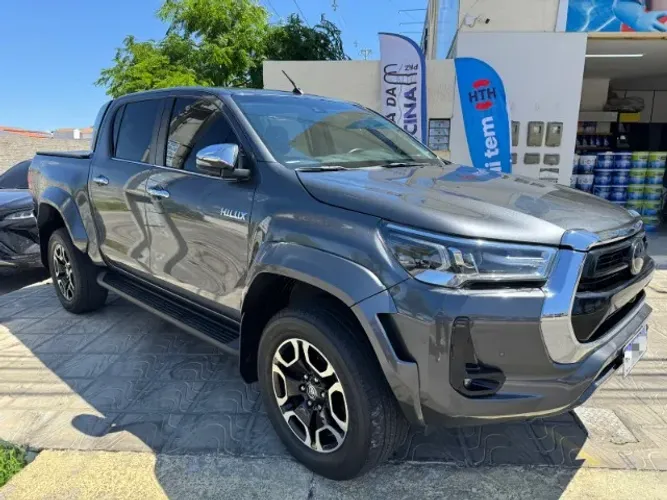 Toyota Hilux CD SRX Plus 4X4 2.8 TDI Die. Aut. 2025