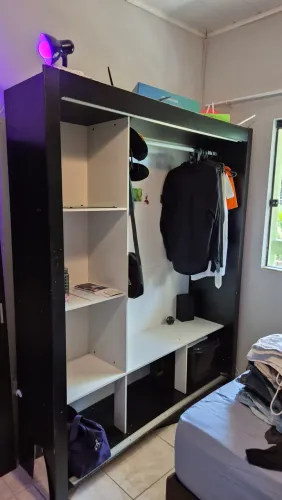 Guarda Roupa