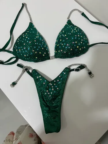 Biquíni fisiculturismo