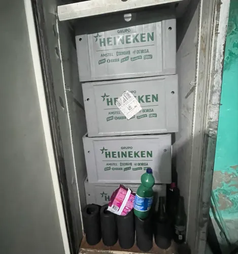VENDO 4 CAIXA DE HEINEKEN DE 600ml