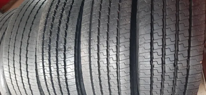 Pneu 295/80R22.5 