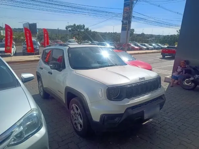 Jeep Renegade Sport T270 1.3 TB 4X2 Flex Aut. 2024