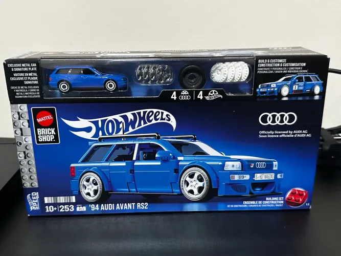LACRADO - Audi RS2 Avant Hotwheels Brick Shop