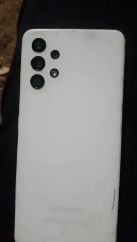 Vende se esse celular a32 semi novo entrego