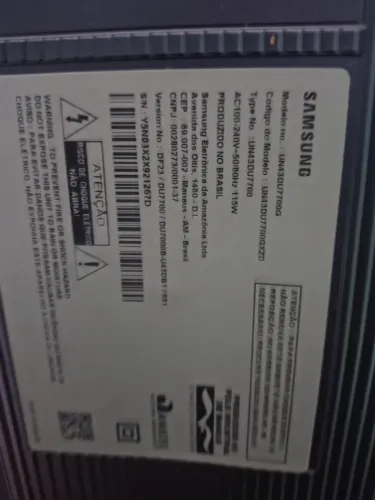 TV Samsung 43 polegadas estragada, retirar peças.