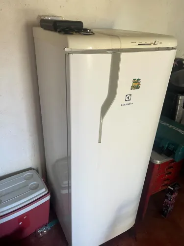 Vendo geladeira