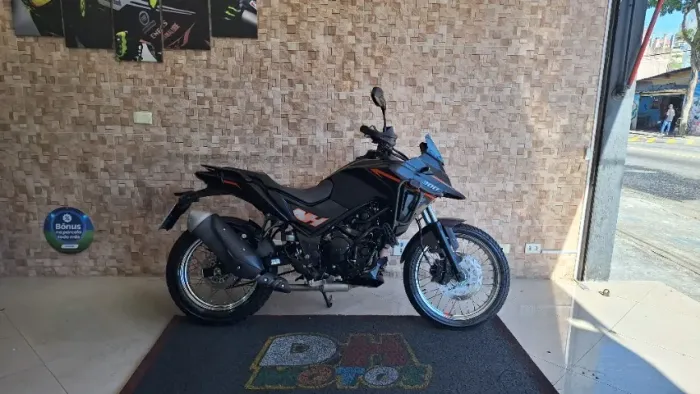 Dafra NH 300 2024 Preta