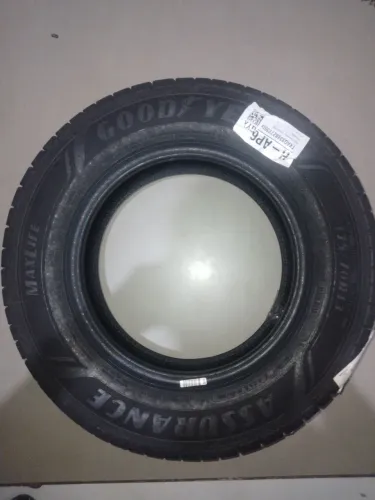 Kit 4 Pneus Goodyear 175 / 70 R13 82 T