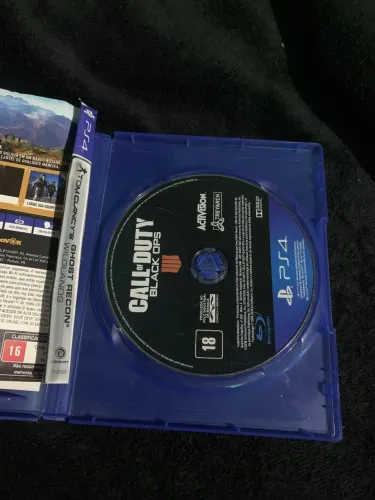 Call of Duty Black Ops 4 PS4 sem capa 
