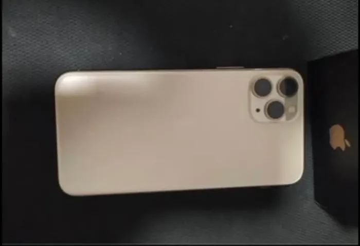 iPhone 11 Pro Dourado 