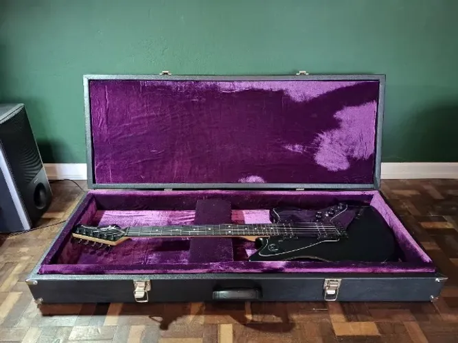 Case rígido para Guitarra